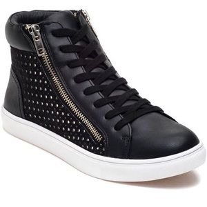Steve Madden ‘Eires’ Sneakers